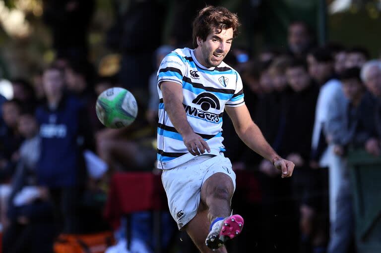 Santiago Pavlovsky, otro de los aperturas que cría SIC en sus divisiones menores y que terminan siendo determinantes en la primera; frente a Belgrano definió con un penal largo a falta de tres minutos.