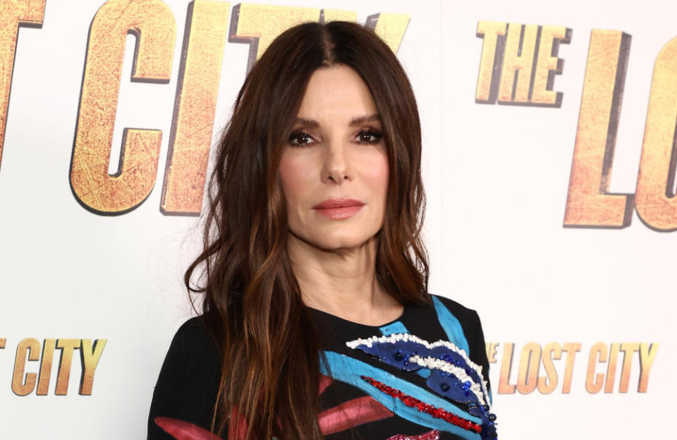 Hollywood sweetheart Sandra Bullock has had some celebrity romances in the past, including names like Ryan Gosling, Tate Donovan and Matthew McConaughey. However, as of 2022, the ‘Speed’ and ‘Gravity’ star remains single. Her last serious relationship was with ex-husband Jesse James. The pair split in 2010 after it was revealed he was cheating on her.