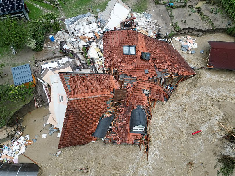 FEDJA GRULOVIC/REUTERS