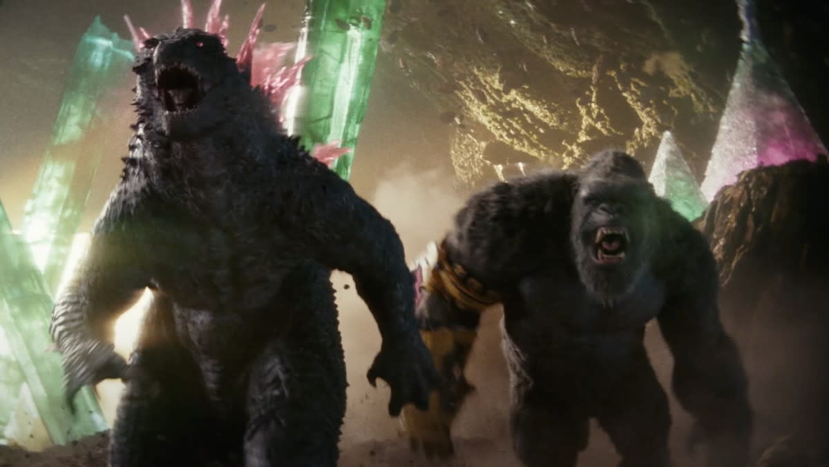 You Need to See Godzilla and Kong Running in the Trailer for The New