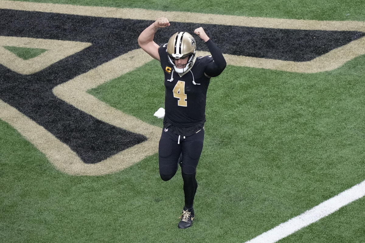 New Orleans Saints edge the Tennessee Titans 16-15