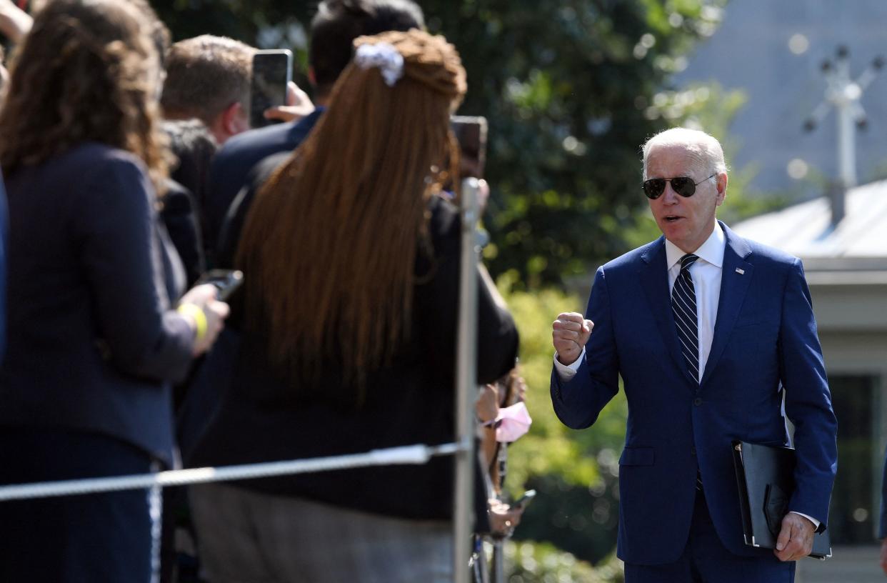 Una semana antes de que finalice la moratoria de pagos e intereses, el gobierno de Biden anunció que se cancelarán US$10.000 en deudas para millones de prestatarios.(Photo by OLIVIER DOULIERY / AFP) (Photo by OLIVIER DOULIERY/AFP via Getty Images)