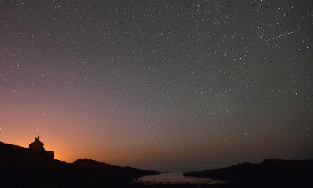 Stargazers are expecting to see a meteor shower peak this weekend, with dozens of shooting stars streaking across the sky as Earth passes through debris of Halley’s Comet. 