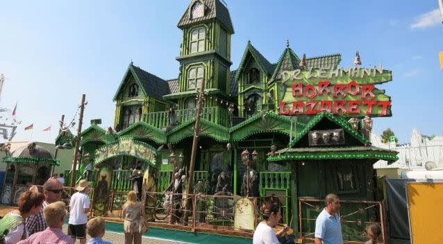 The German theme park were using the gravestone as a decorative feature. Source: onride.de/skydiver