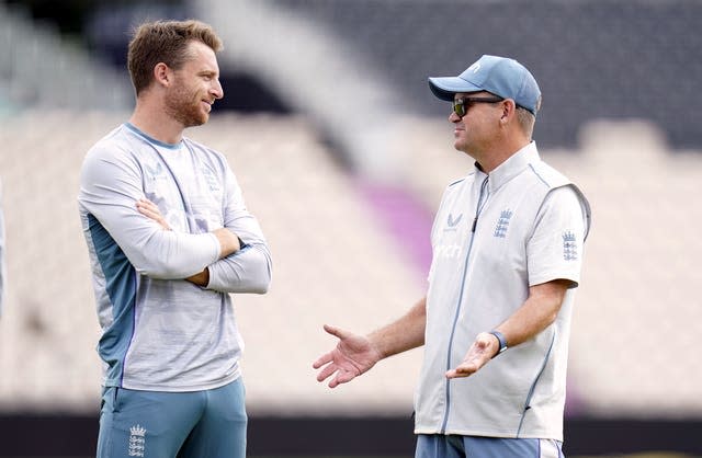 Jos Buttler (left) and Matthew Mott (right) will decide on Topley's replacement.