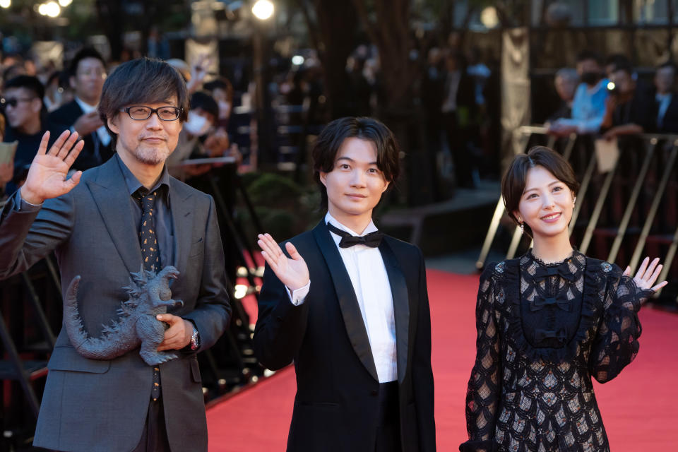 Director Takashi Yamazaki and his lead actors Ryunosuke Kamiki and Minami Hamabe. Credit: Tomohiro Ohsumi/Getty Images.
