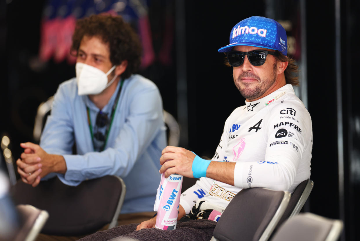 Fernando Alonso y Alpine pueden acabar su relación a final de año y no hay muchas opciones para el asturiano. 