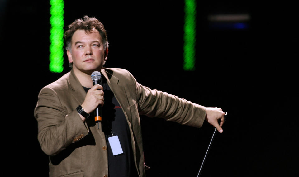 Comedian Stewart Lee is very vocal about his hatred of seeing audience members using their mobile phones and has even threatened to destroy them if he spots them, saying, 