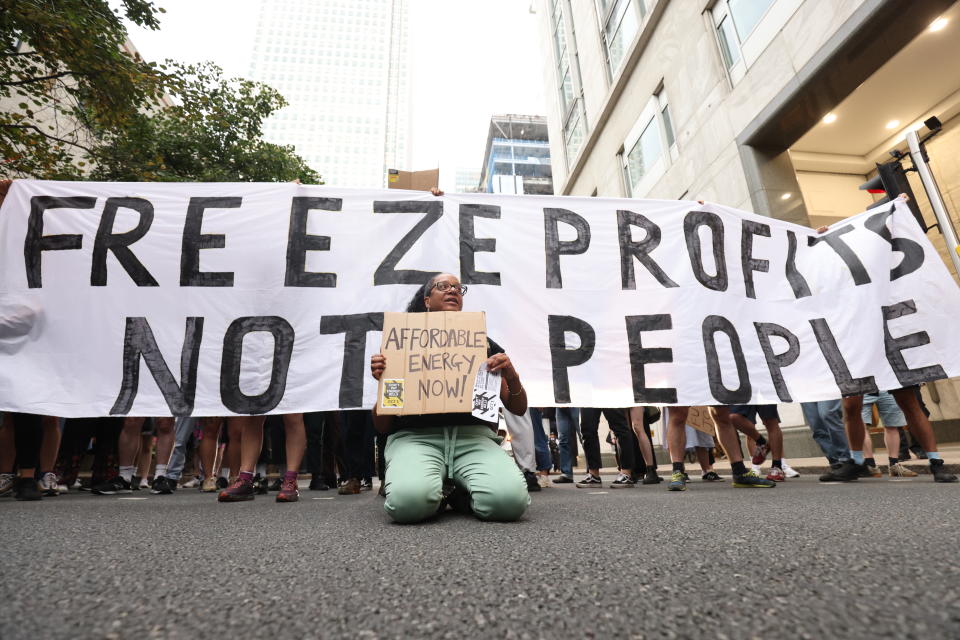 Protesters outside the Ofgem HQ in Canary Wharf London. Ofgem has confirmed an 80.06 percent rise in the energy price cap, sending the average household's yearly bill from GBP 1,971 to GBP 3,549 from October. Picture date: Thursday August 25, 2022.