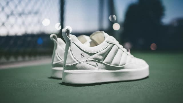 Nike celebrates Federer's Wimbledon victory with limited edition range