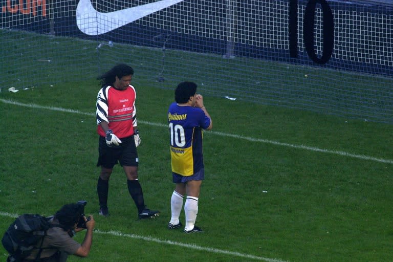 "La pelota no se mancha": cuando fue la despedida en La Bombonera, por pedido expreso de Maradona, fue el único fotógrafo autorizado para estar en el campo de juego