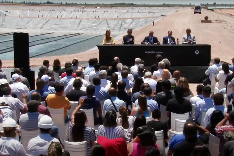El presidente Alberto Fernández inauguró la ampliación de la Planta Depuradora de Líquidos Cloacales, Mendoza