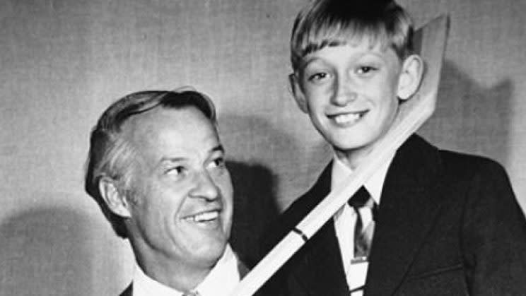 Wayne Gretzky and Gordie Howe