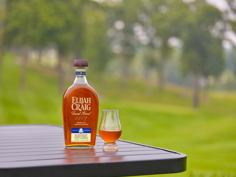 Elijah Craig has released its Limited-Edition Toasted Barrel finished in European Toasted Oak Barrels to commemorate the 2023 Ryder Cup. This limited edition starts with fully-matured Elijah Craig Small Batch Bourbon and finishes it in new European Oak barrels that have been toasted with a profile inspired by those used in the Lazio wine growing region.