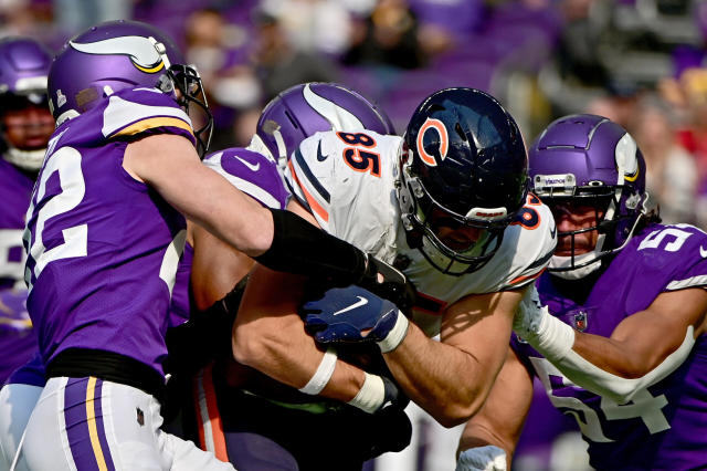 Chicago Bears beat the Minnesota Vikings in an NFL football game