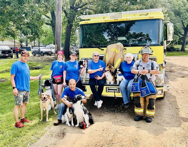 Tyler Obedience Training Club donating pet oxygen masks to the Quitman Fire Department