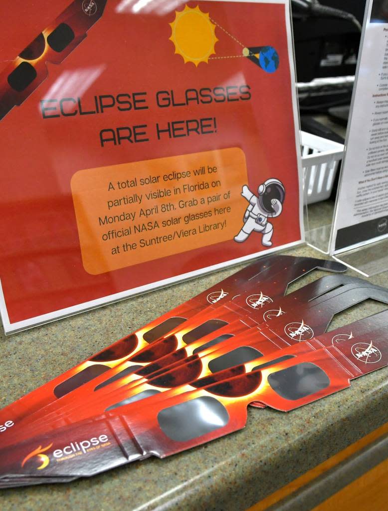 Local libraries, national retailers and other organizations will be handing out free glasses while supplies last. TIM SHORTT/ FLORIDA TODAY / USA TODAY NETWORK