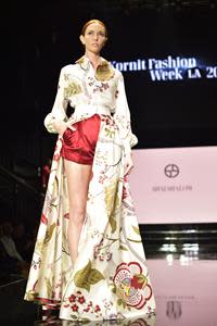 Kornit Fashion Week Tel Aviv 2022 builds on previously successful events, such as Kornit Fashion Week LA 2021, featuring 22 vibrant collections, including those from Shai Shalom above. Photo by Aviv Avramov