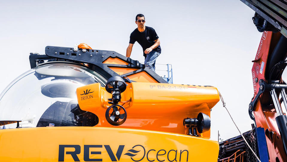 REV Ocean Aurelia Submarine