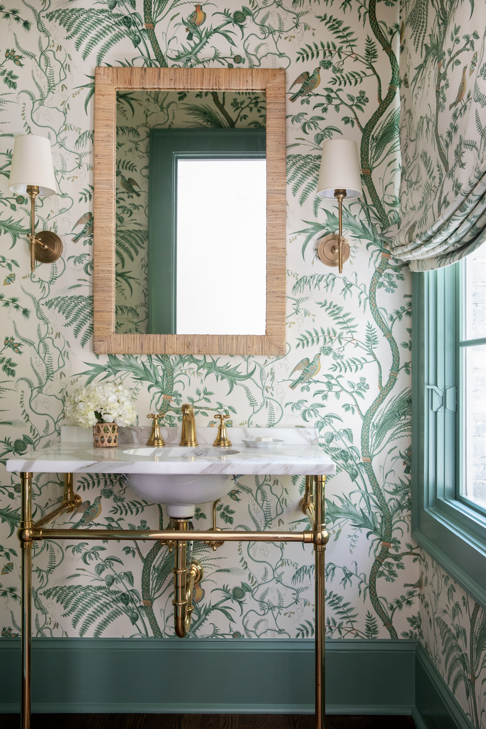 bathroom with printed wallpaper by designer clary bosbyshell