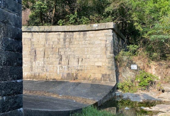 沿途經過各種下城門水塘之建築，全部都有歷史價值。