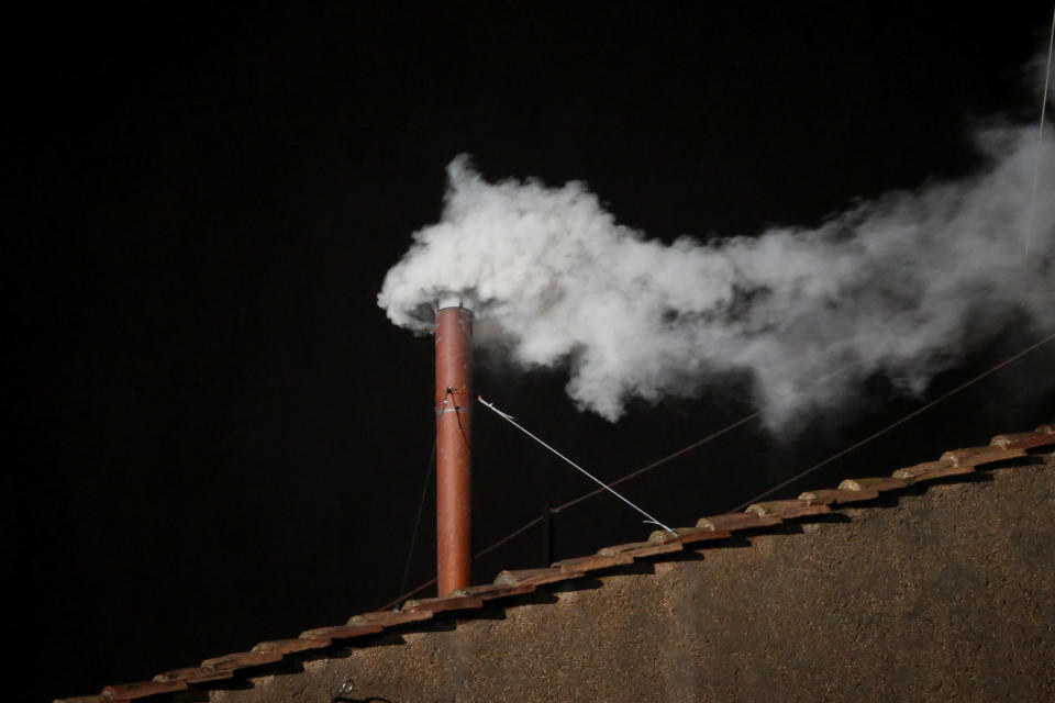 VATICAN CITY, VATICAN - MARCH 13: White smoke is seen from the roof of the Sistine Chapel indicating that the College of Cardinals have elected a new Pope on March 13, 2013 in Vatican City, Vatican. (Photo by Peter Macdiarmid/Getty Images)