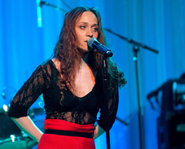 Fiona Apple calls former flame Louis C.K. 'weak,' details toxic  relationship with director Paul Thomas Anderson