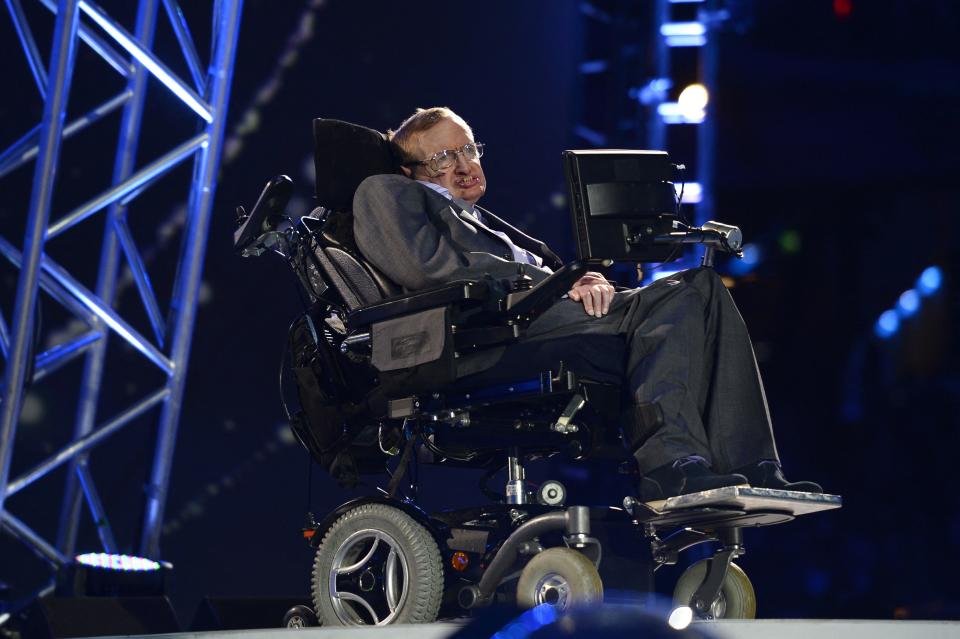 TOPSHOT - British scientist Stephen Hawking appears during the opening ceremony of the London 2012 Paralympic Games at the Olympic Stadium in east London on August 29, 2012.  AFP PHOTO / LEON NEAL (Photo by LEON NEAL / AFP) (Photo by LEON NEAL/AFP via Getty Images)