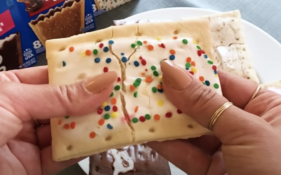 13) Confetti Cupcake Pop-Tart