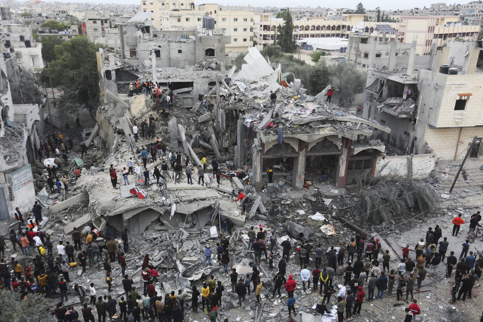 Gaza Strip Destruction (Hatem Ali / AP)