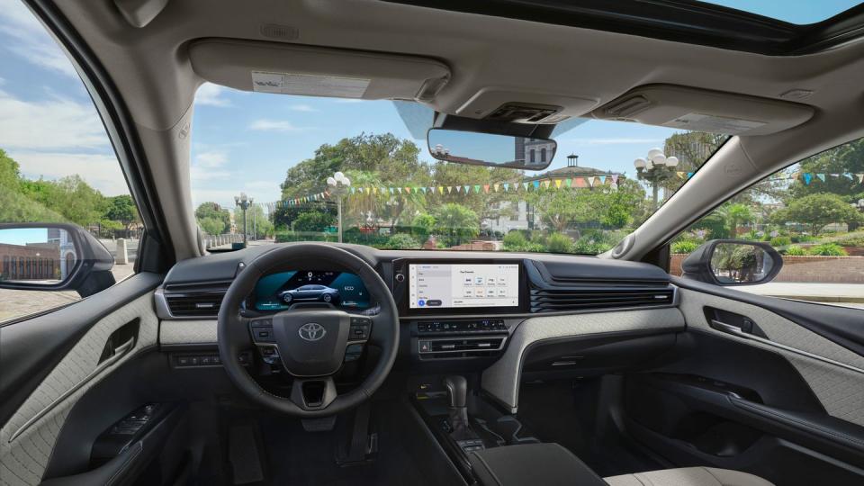 2025 toyota camry xse interior