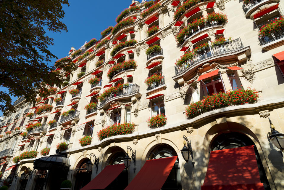 Hôtel Plaza Athénée-Exterior-Dorchester Collection