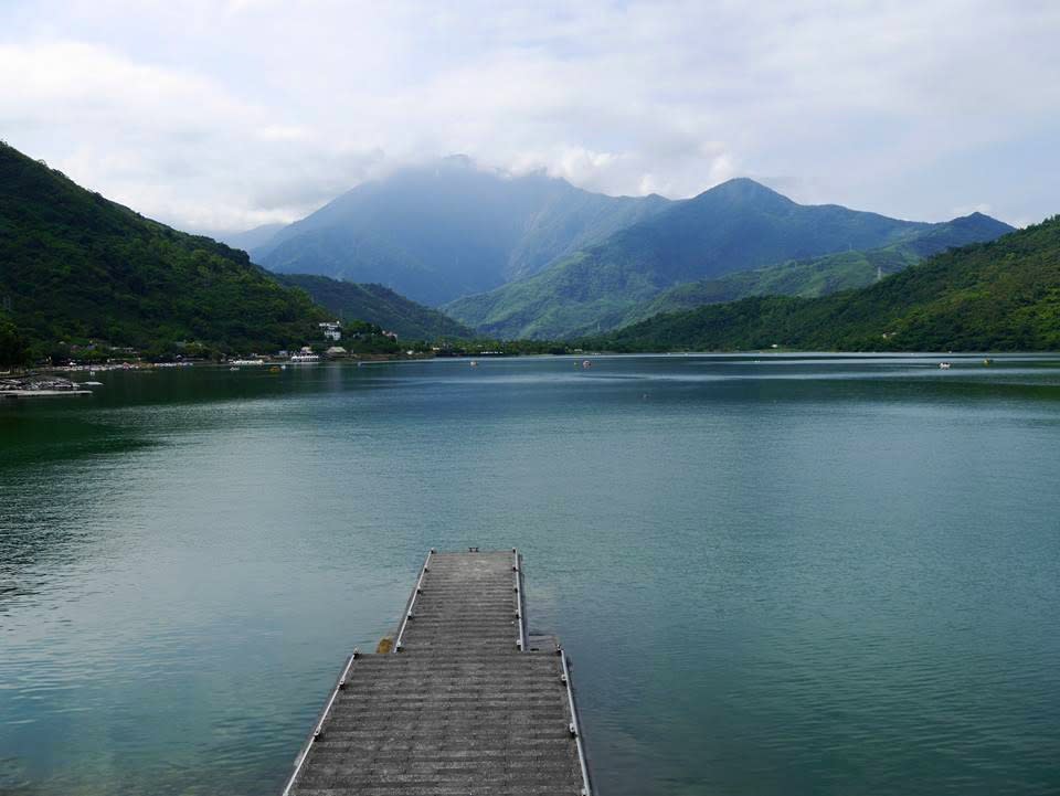 花蓮鯉魚潭。（中華旅行社提供）