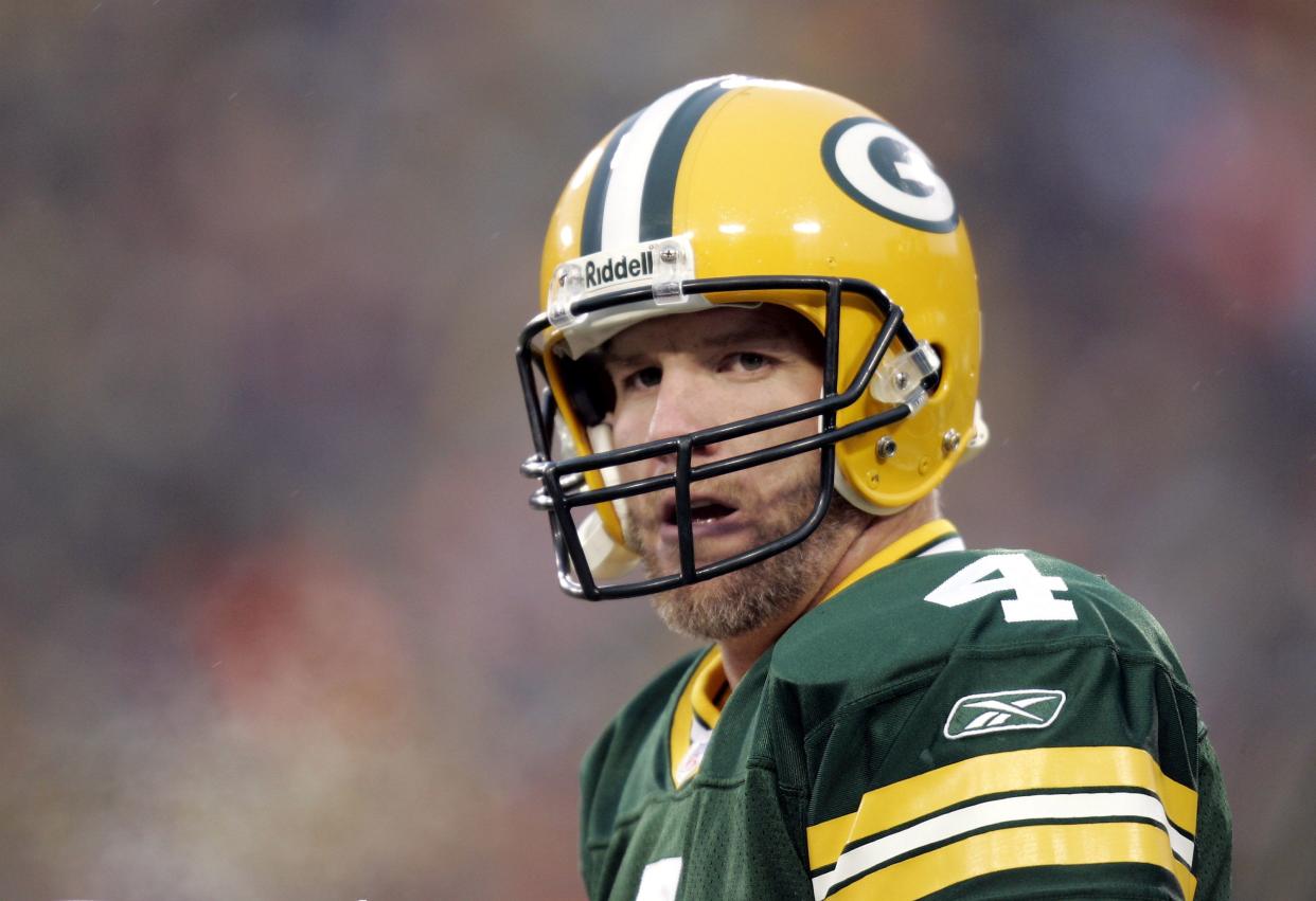 Quarterback Brett Favre of the Green Bay Packers during the first round playoff game against the Minnesota Vikings at Lambeau Field in Green Bay, Wisconsin on January 9, 2004.