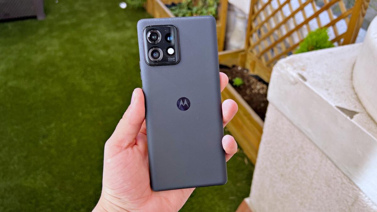 Motorola lanzó Edge 30 Ultra, su nuevo celular de gama alta: en