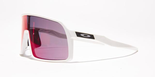 The Oakley Sutro Combines Performance Features With a Stylish Look