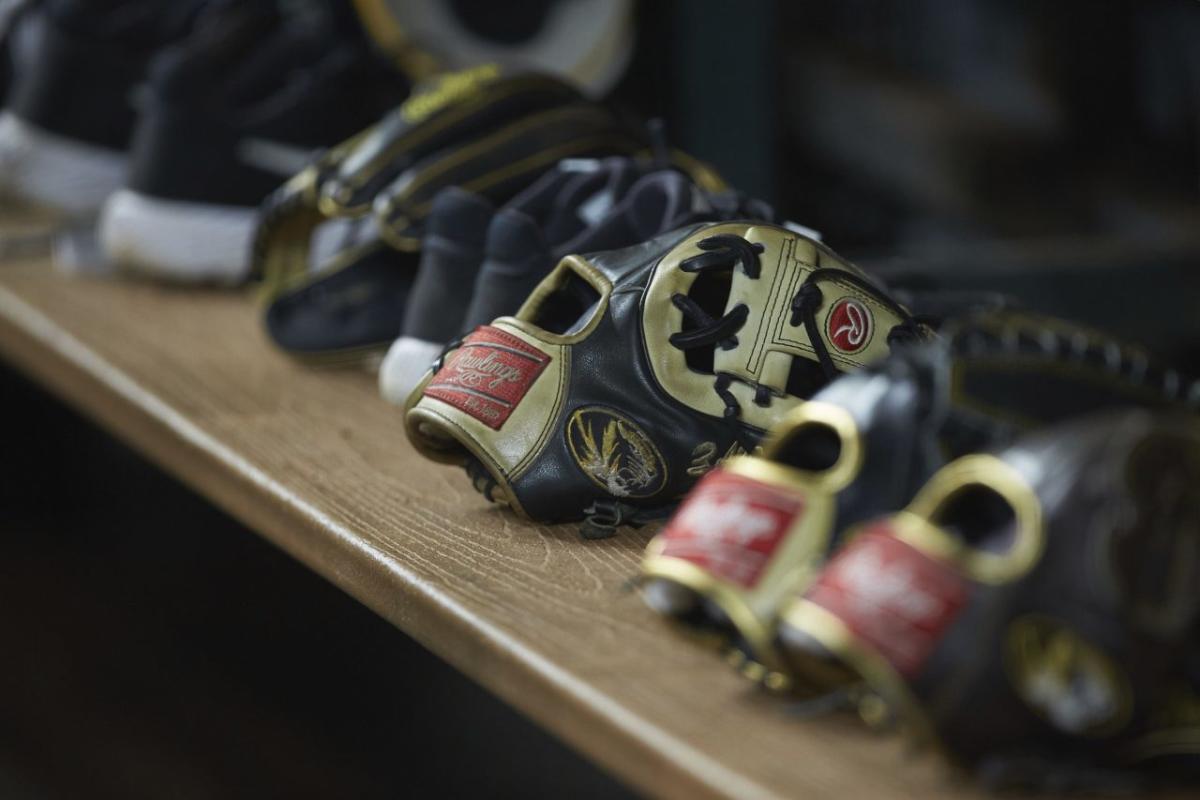 Has Rawlings finally fixed the Gold Gloves? 