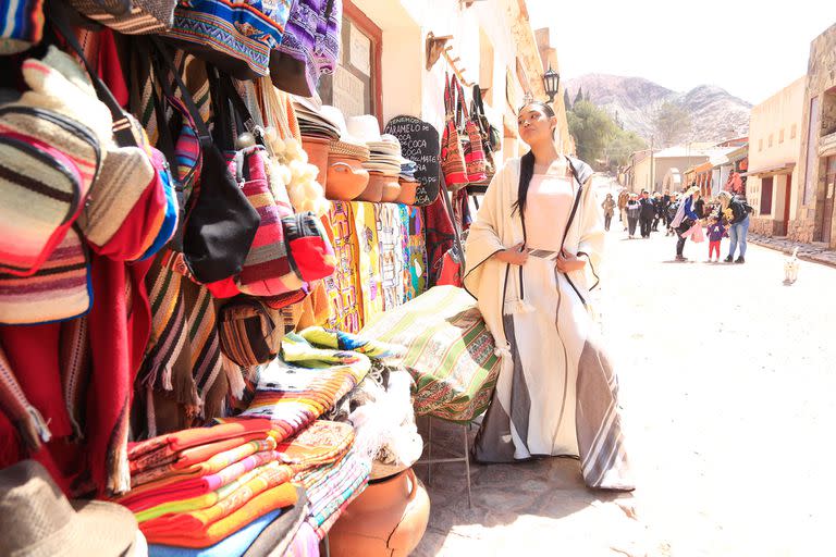 p6 disenador  Francisco Ayala de santafe en jujuy presento dispares y su coleccion es anecestral 1 moda
JUJUY
2019
FOTO:

JUAN VILLAGRAN