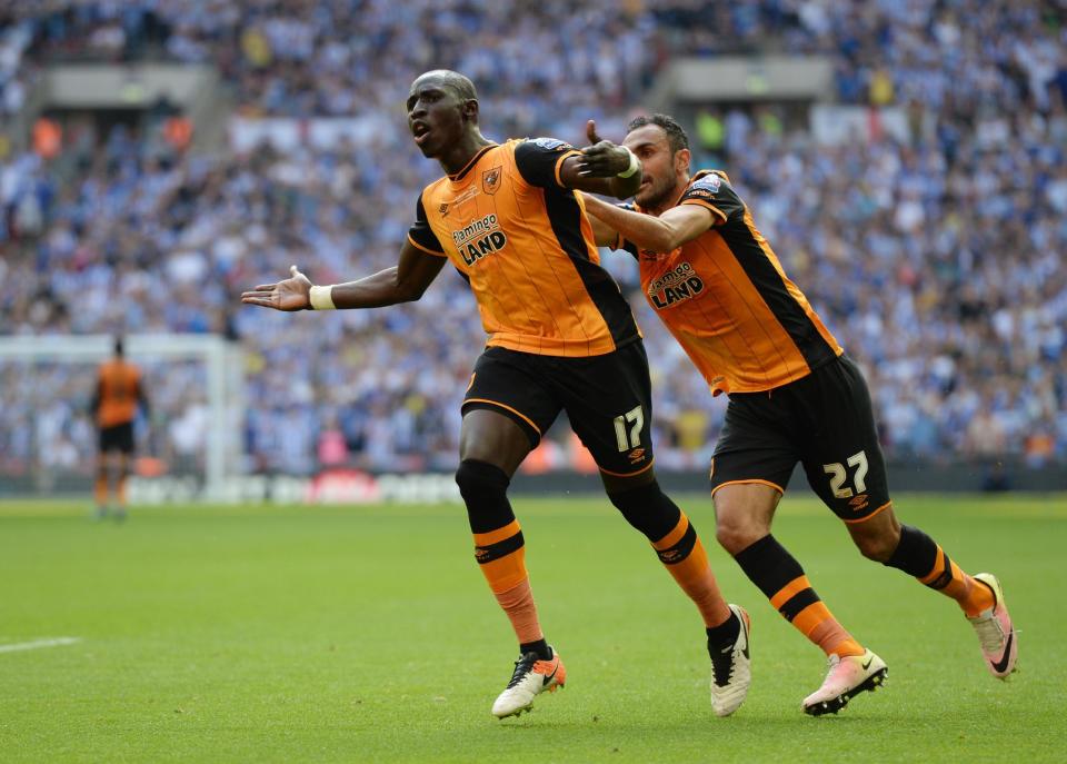 Britain Soccer Football - Hull City v Sheffield Wednesday - Sky Bet Football League Championship Play-Off Final - Wembley Stadium - 28/5/16 Mohamed Diame celebrates scoring the first goal for Hull City with Ahmed Elmohamady Action Images via Reuters / Tony O'Brien Livepic EDITORIAL USE ONLY. No use with unauthorized audio, video, data, fixture lists, club/league logos or "live" services. Online in-match use limited to 45 images, no video emulation. No use in betting, games or single club/league/player publications. Please contact your account representative for further details.