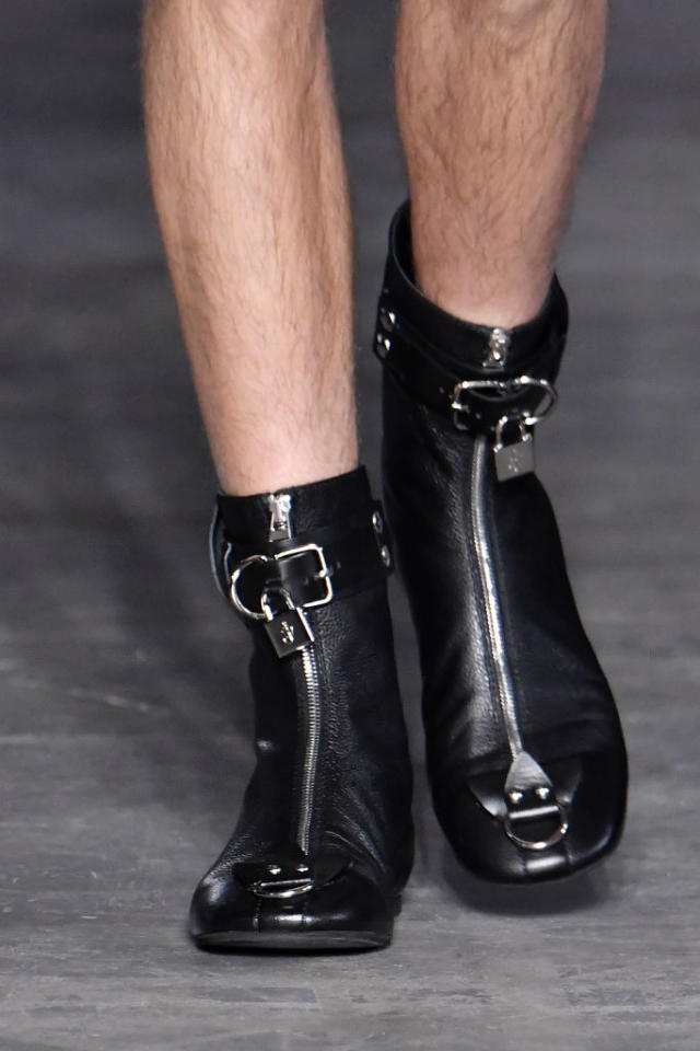 JW Anderson Shows Frog Clogs and Pad Lock Wrestling Boots in Fall