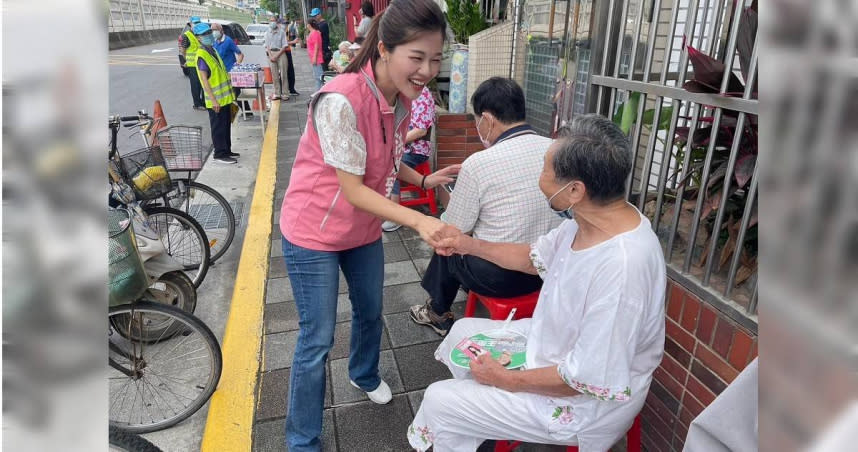 台北市議員洪婉臻3日表示，她成功爭取到擴大台北市敬老卡的使用範圍，提升長輩福利。（圖／翻攝自洪婉臻臉書）