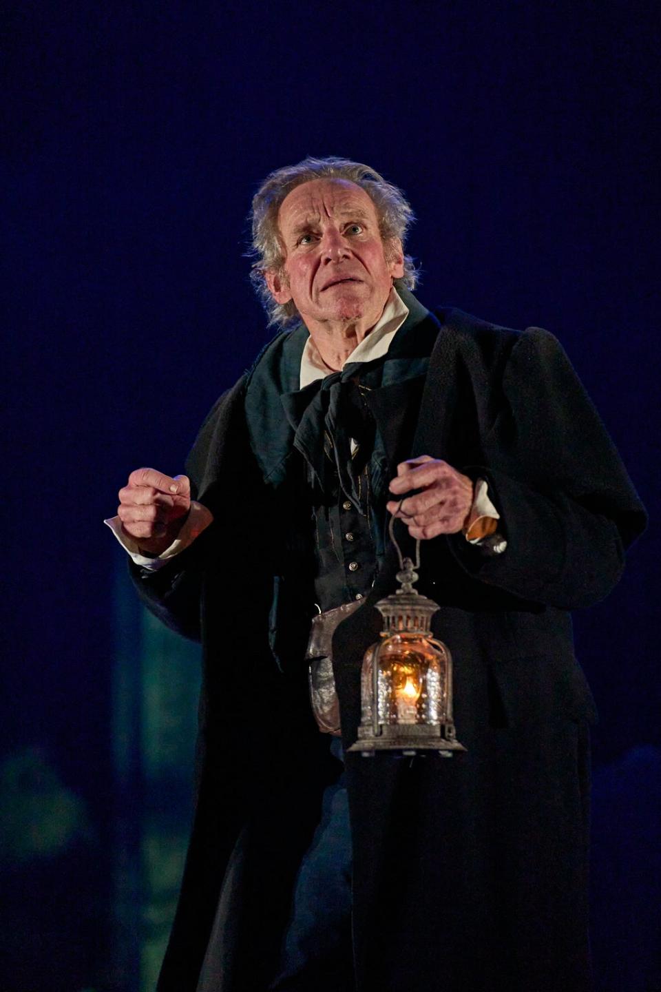 Nicholas Farrell as Scrooge (Manuel Harlan)