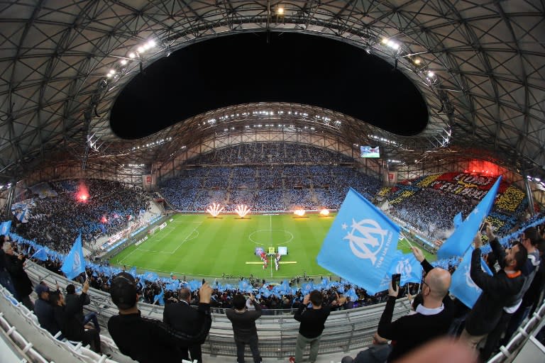 C'est le match que toute la France du football attend : l'Olympique de Marseille reçoit le Paris Saint-Germain de Neymar. Suivez le match comme si vous y étiez, en images.