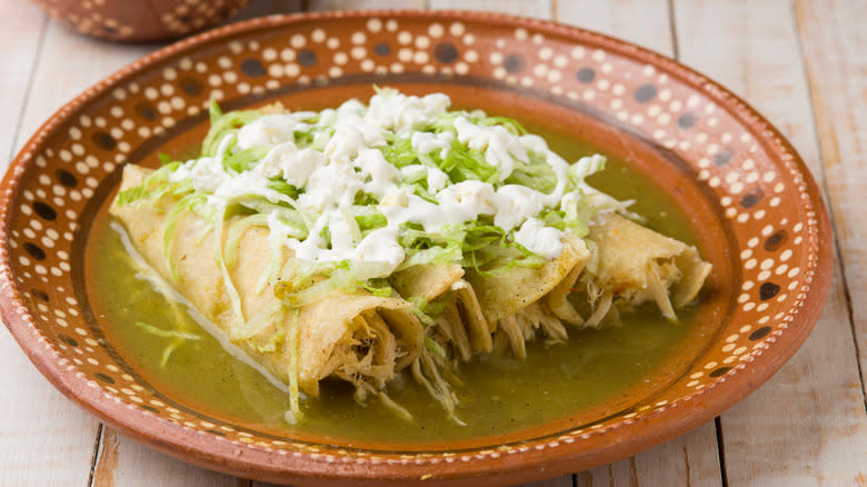 Green chicken enchiladas