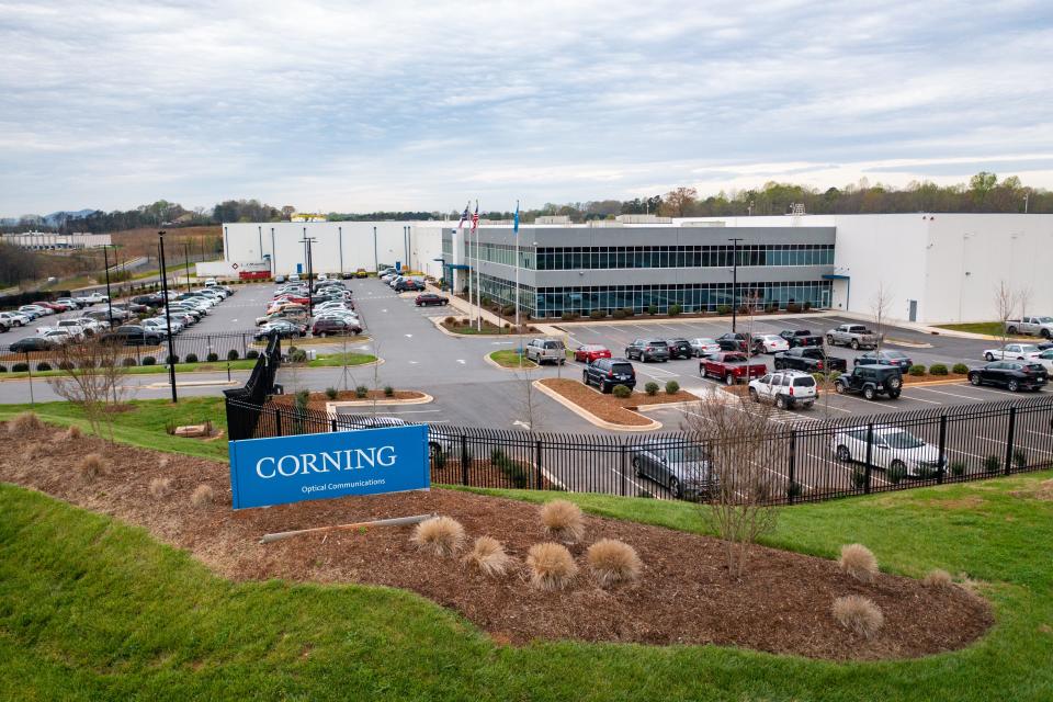 Corning, Inc.'s newest optical cable manufacturing campus in Hickory, North Carolina formally opened in March 2023.