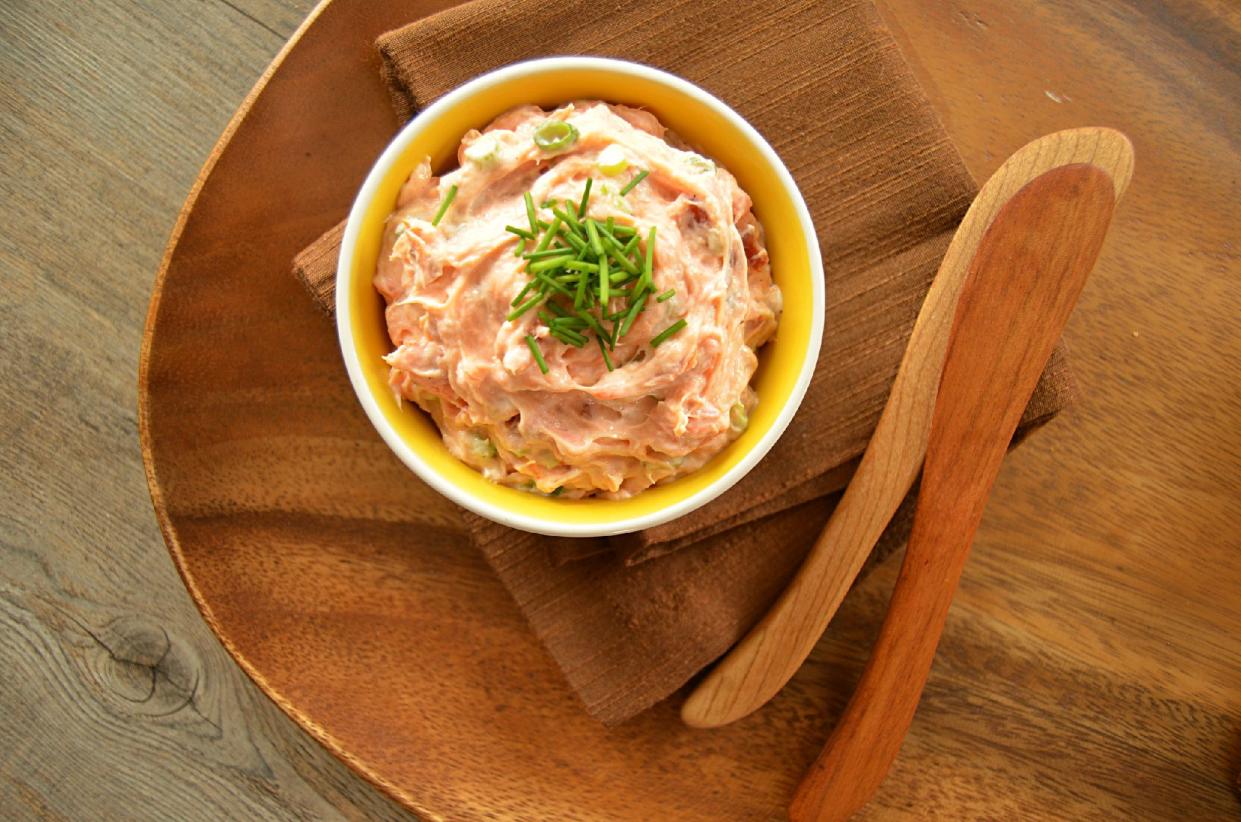 salmon dip with crostini