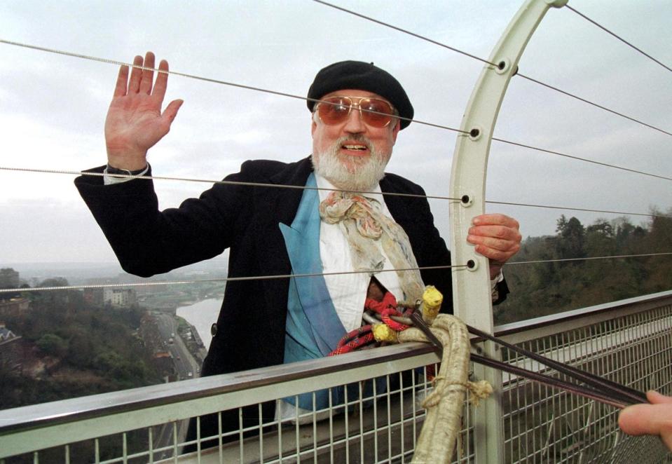 David Kirke prepares to leap from the Clifton Suspension Bridge to mark the 21st anniversary of first-ever bungee jump (Adrian Sherratt/Shutterstock)