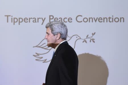 U.S. Secretary of State John Kerry steps on stage to accept the Tipperary International Peace Award in Tipperary, Ireland October 30, 2016. REUTERS/Clodagh Kilcoyne