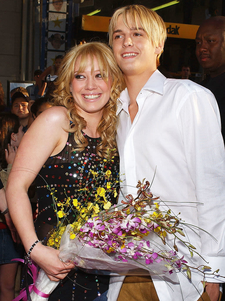 Closeup of Hilary Duff and Aaron Carter