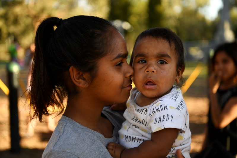 The Wider Image: Thirst turns to anger as Australia's mighty river runs dry